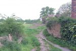 Photo 04: Entry to public footpath from Lydiat Lane